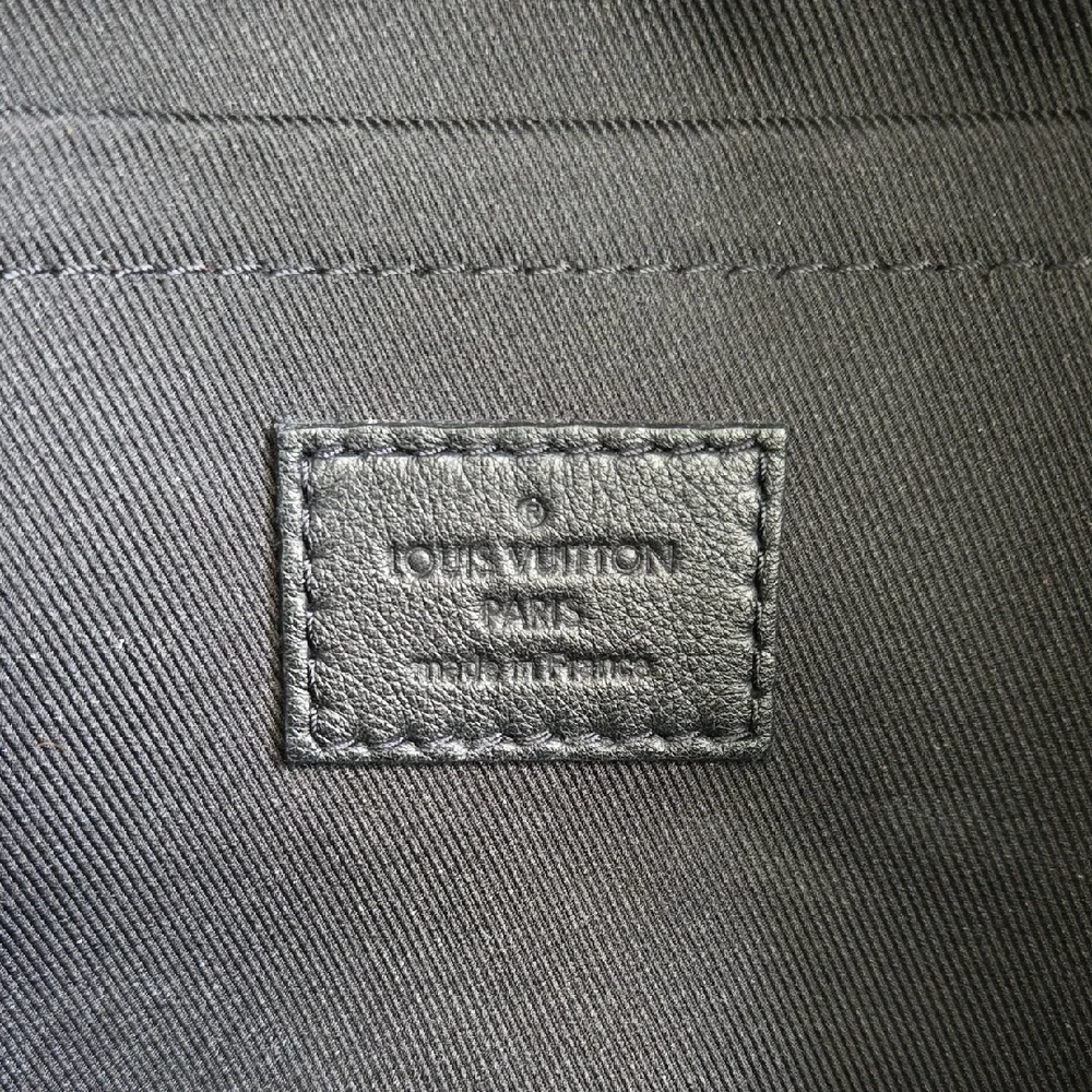 Louis Vuitton Palm Springs Mini In Reverse Monogram - Picture 3 of 7